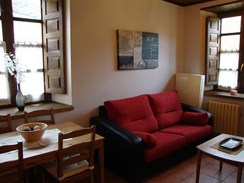Apartamentos El Balcon De Muniellos