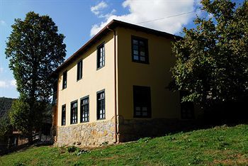 Apartamentos El Balcon De Muniellos