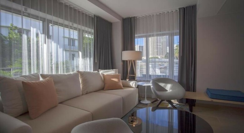 Hotel Aloft South Beach