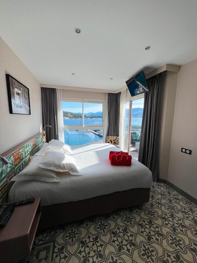Hotel Le Golfe, Piscine & Spa Casanera