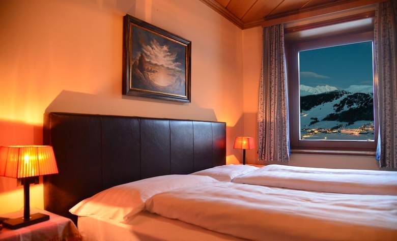 Hotel Alpina