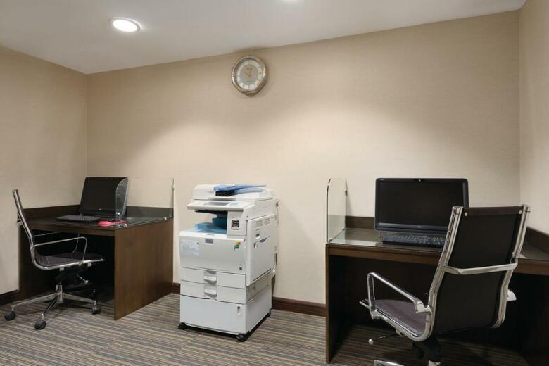 Ramada Downtown Hotel Abu Dhabi