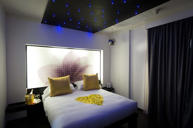 Jc Contemporary Hotel