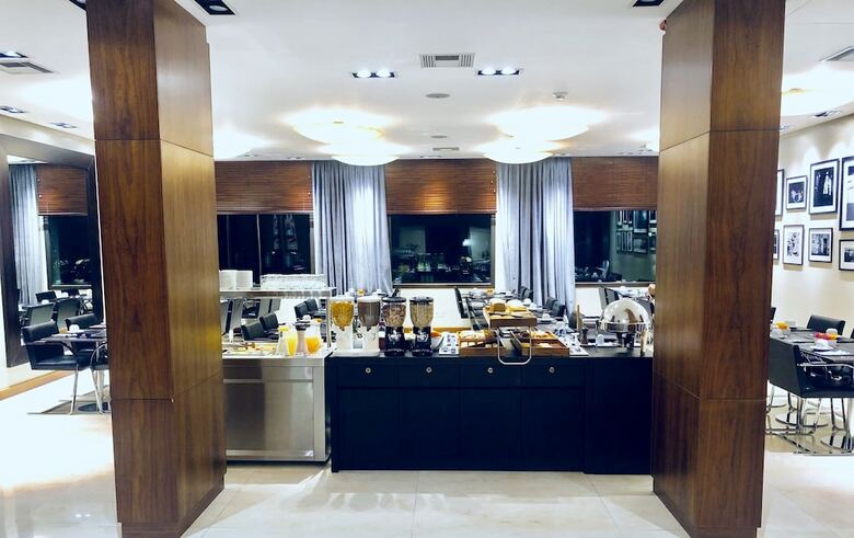 Hotel Metropolitano Supara