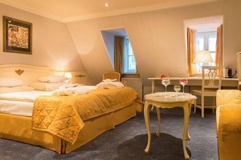 Best Western Premier Schlosshotel Roemischer Kaiser