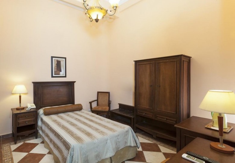 Gran Hotel Managed By Meli�