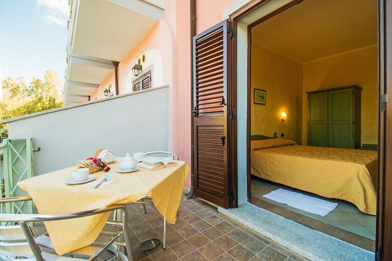Hotel Albergo Residenziale Gli Ontani****