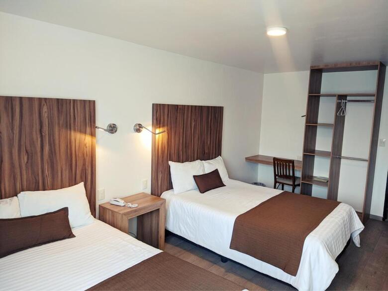 Plaza Morelos Hotel