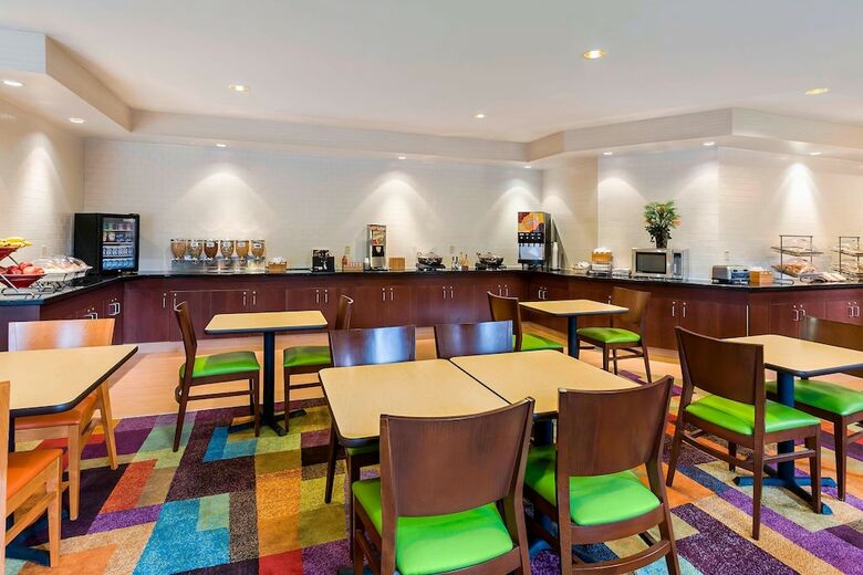 Hotel Fairfield Inn & Suites Dallas Park Central