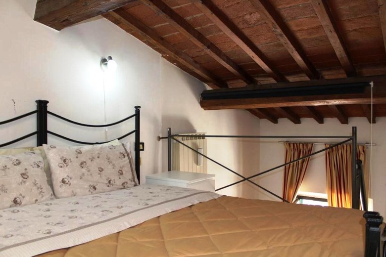 Max Apartments