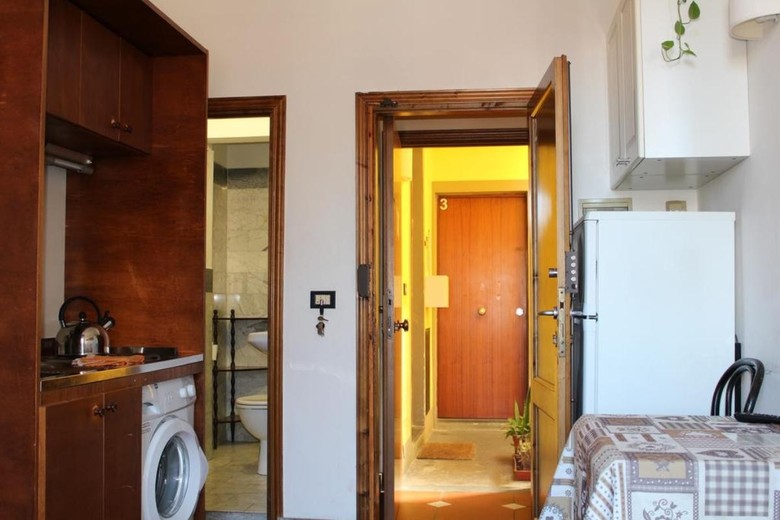Max Apartments