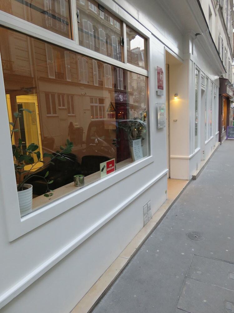 Mary�s Hotel R�publique