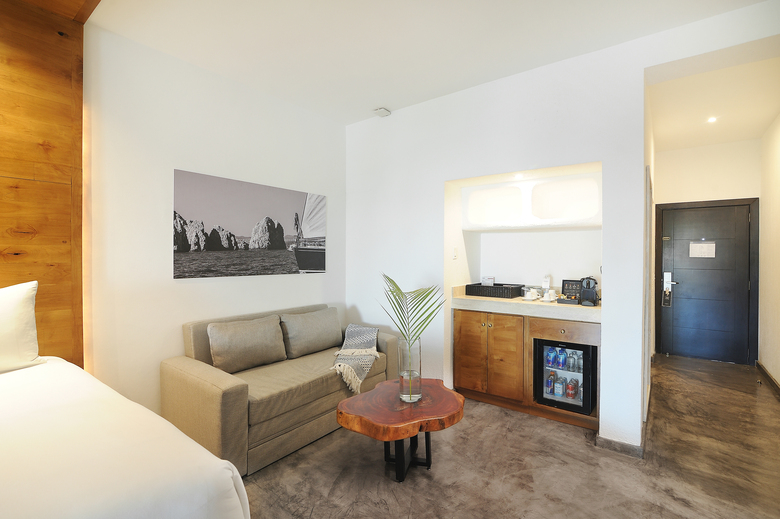 Bah�a Hotel & Beach Club