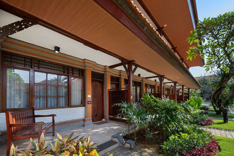 Hotel Grand Istana Rama