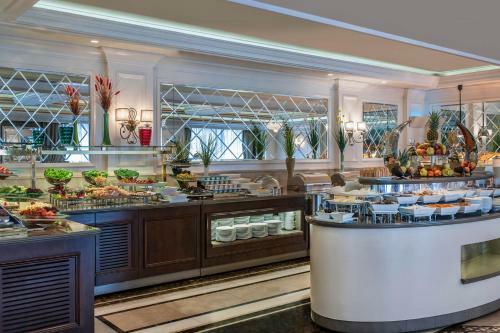 Elite World Business Hotel