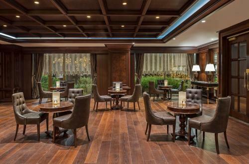 Elite World Business Hotel