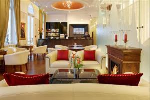 Mirage Fashion Hotel