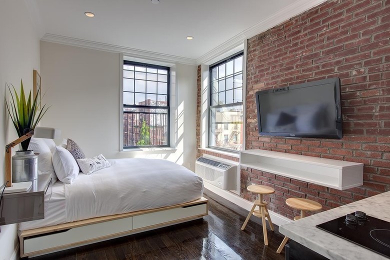 Aparthotel East Village Hotel