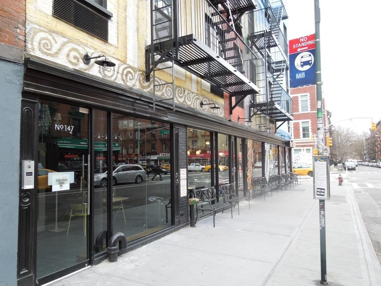 Aparthotel East Village Hotel