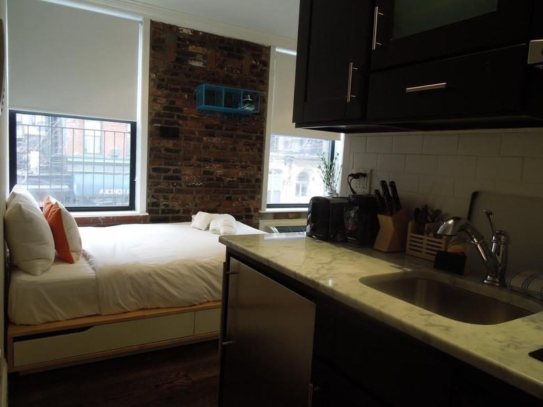Aparthotel East Village Hotel