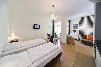 Old Town Apartments Sch�nhauser Allee