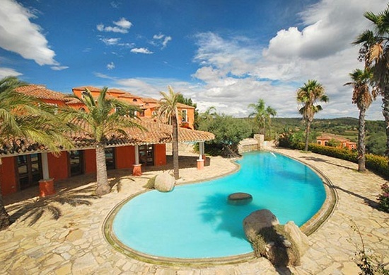Galanias Hotel & Retreat
