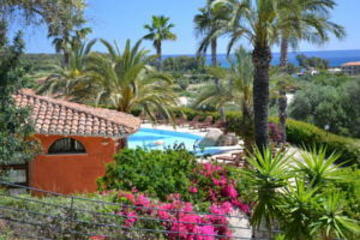 Galanias Hotel & Retreat