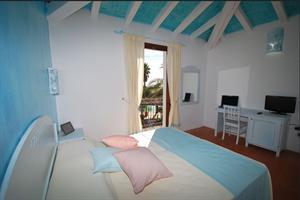 Galanias Hotel & Retreat