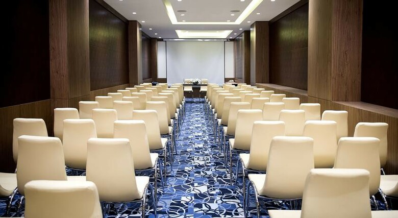 Hotel Ramada Encore Istanbul Airport