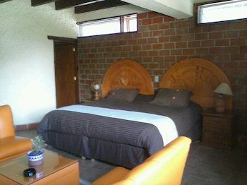 Hostal Hotel Suites En La Monta�a