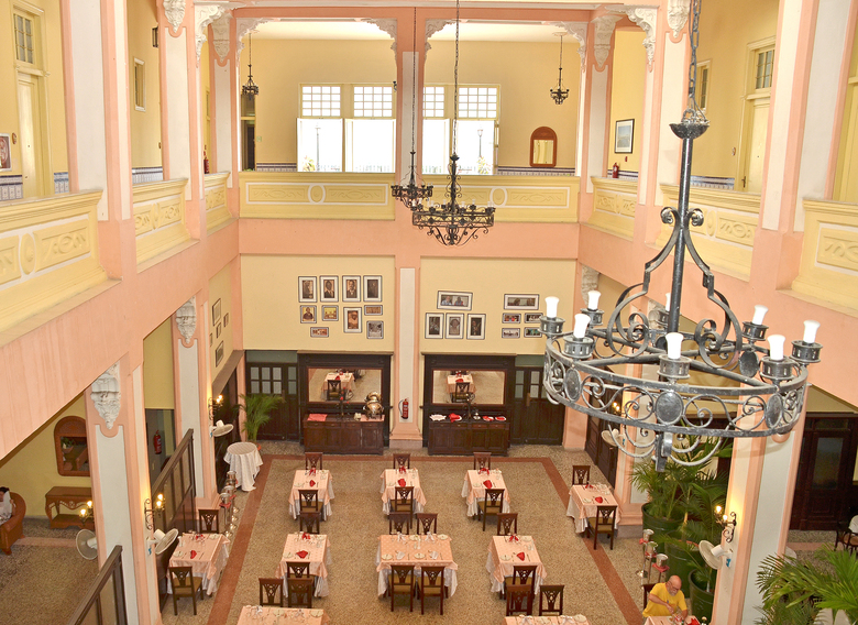 Hotel E Velasco