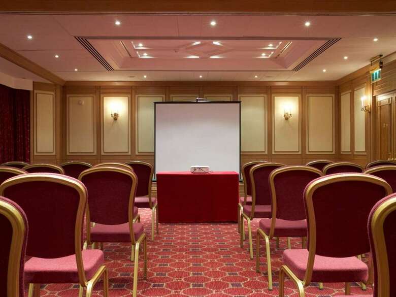 Menzies Hotels Derby - Mickleover Court