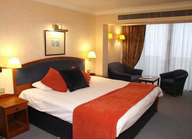 Menzies Hotels Derby - Mickleover Court