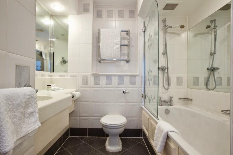 Menzies Hotels Derby - Mickleover Court