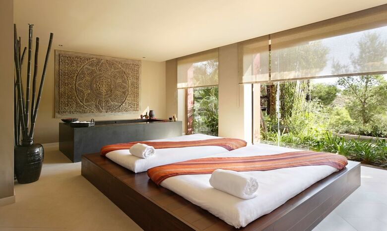 Asia Gardens Hotel & Thai Spa, A Royal Hideaway Hotel