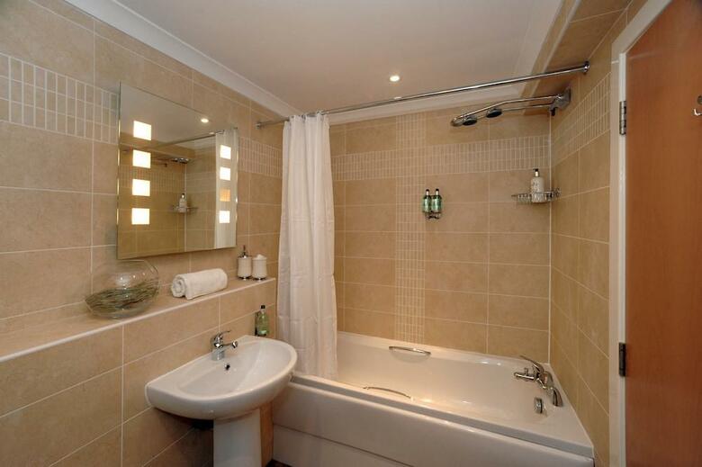 Hotel Fountain Court Eq 2 (2 Bed)