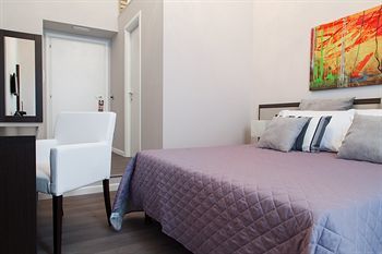 Bed & Breakfast Arenula Suites