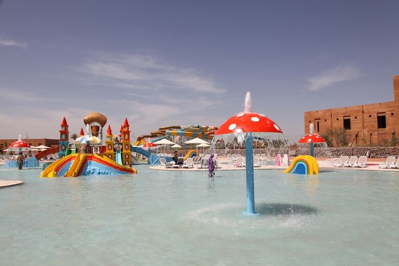 Hotel Aqua Mirage Club