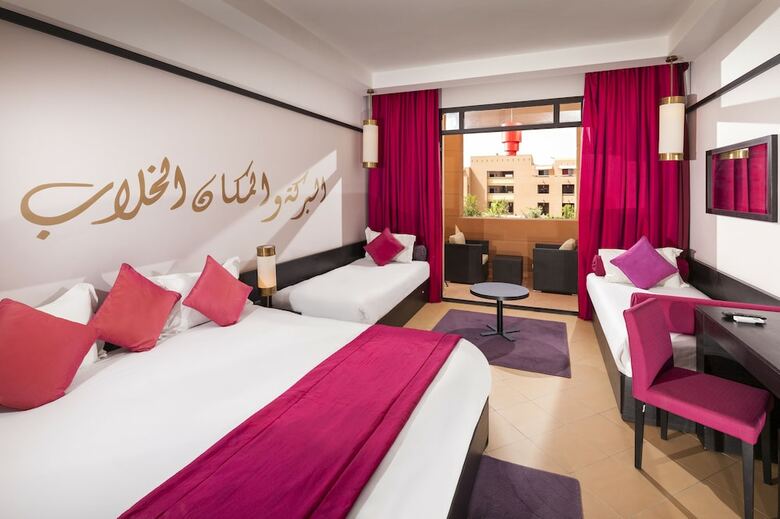 Hotel Aqua Mirage Club