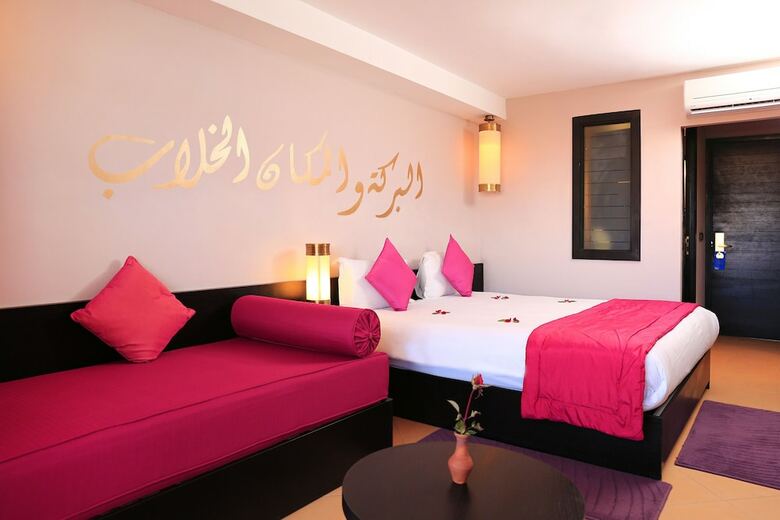 Hotel Aqua Mirage Club