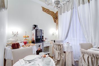 Sweetly Home Roma Luxury B&B
