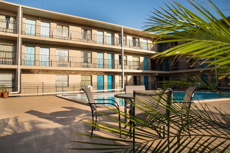 Hotel Seasons Florida Resort