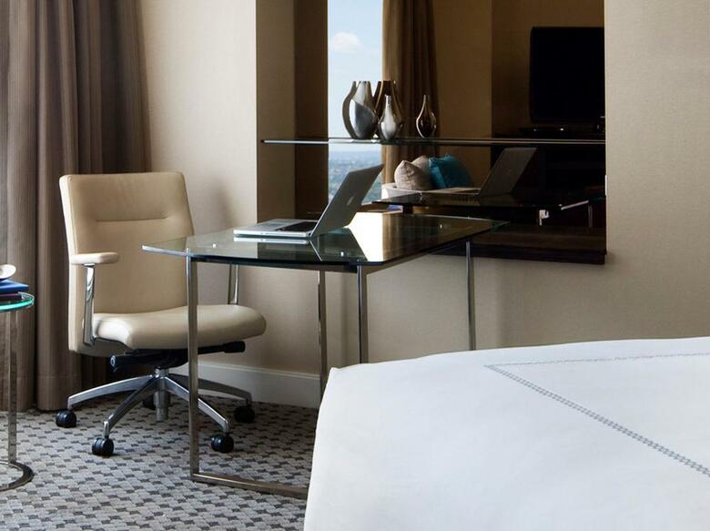 Four Seasons Hotel Sydney