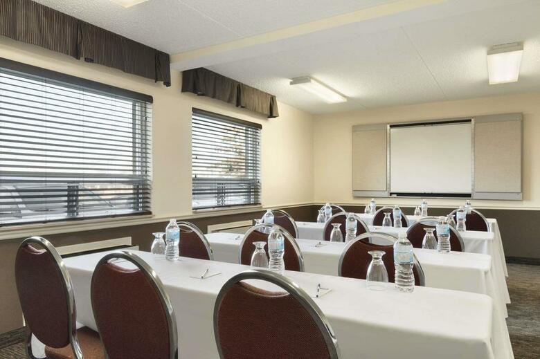 Hotel Travelodge Edmonton South