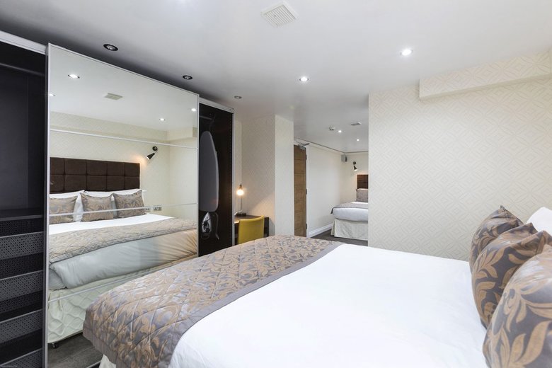 Shepherd's Bush Boutique Hotel