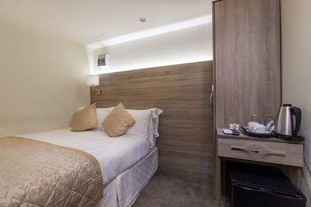 Shepherd's Bush Boutique Hotel
