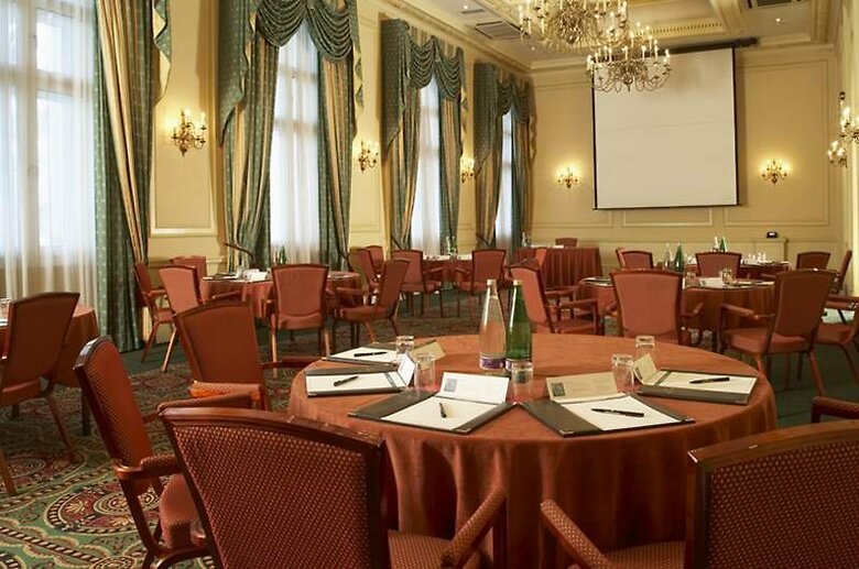 Amba Hotel Charing Cross