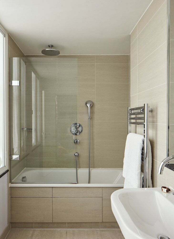 Amba Hotel Charing Cross