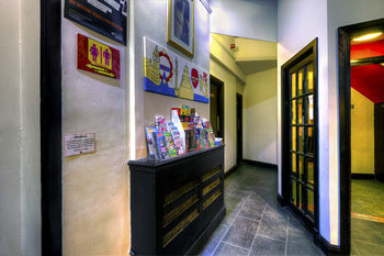 Albergue Arsenal Tavern Backpackers