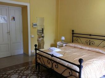 Bed & Breakfast La Breccia A Porta Pia